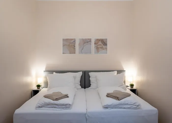 Spacious Prater L Ac L Sleeps 4 Viena